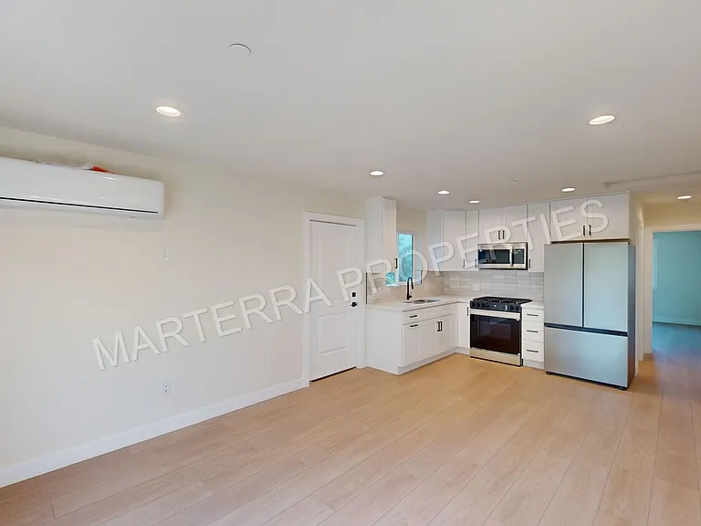 Mission Dr 968 — Photo 3