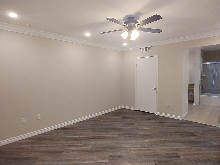Almeria Townhomes — Photo 44