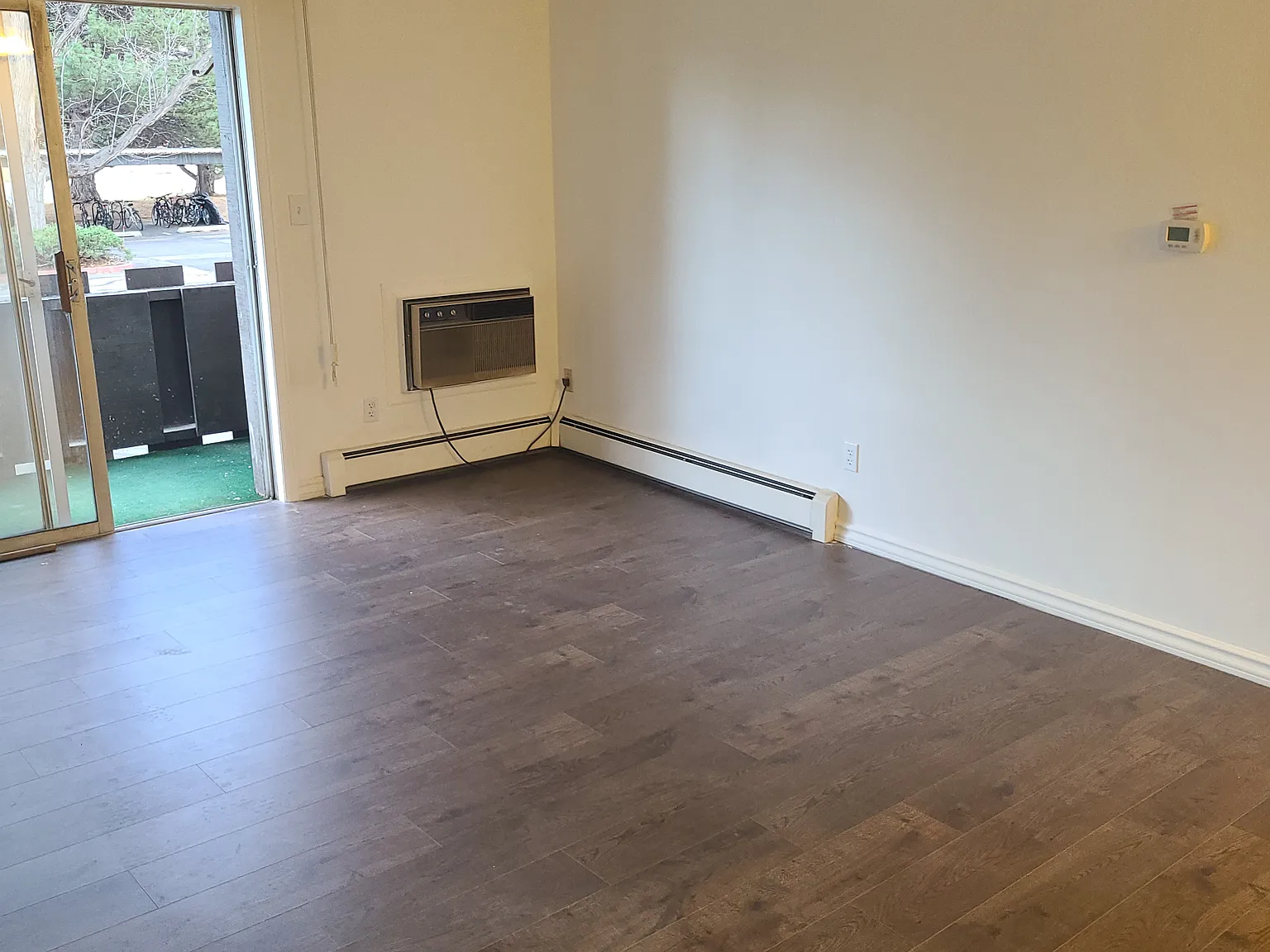 1315 Kirkwood Dr — Photo 2