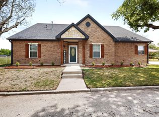 406 N Meigs St, Saint Jo, TX 76265