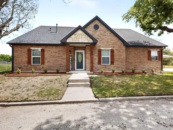 406 N Meigs St, Saint Jo, TX 76265
