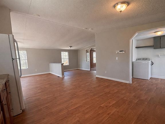 5th image of 1229 Wyboo Ave