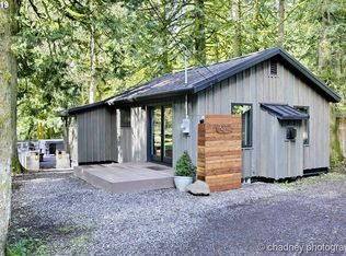 26701 E Henry Creek Rd, Rhododendron, OR 97049
