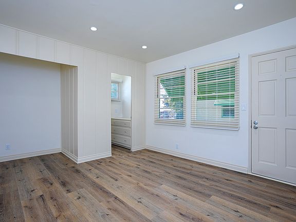 3rd image of 243 W Colorado Blvd APT B