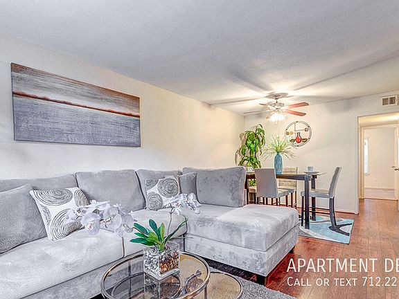 4th image of 17-26 Gaylord St #3055