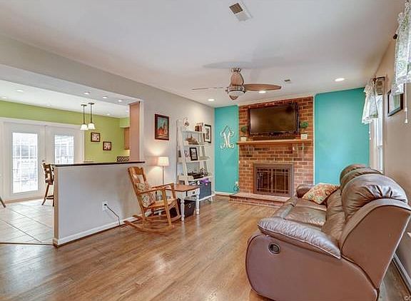 4th image of 4909 Dunncroft Ct