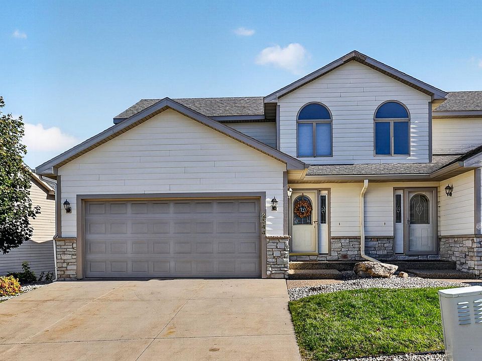 1st image of 2544 Superior Ln NW