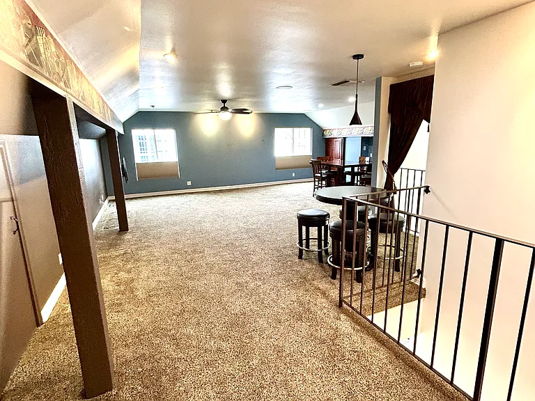 Bonus Room/Loft