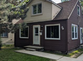 4208 Croissant St, Dearborn Heights, MI 48125