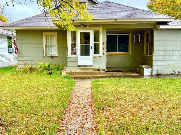 411 E 5th St, Laurel, MT 59044