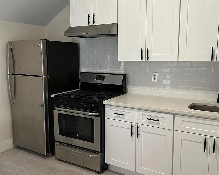 1437 Old Northern Blvd #2