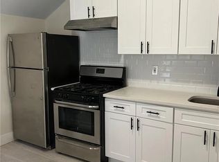 1437 Old Northern Blvd FLOOR 2, Roslyn, NY 11576