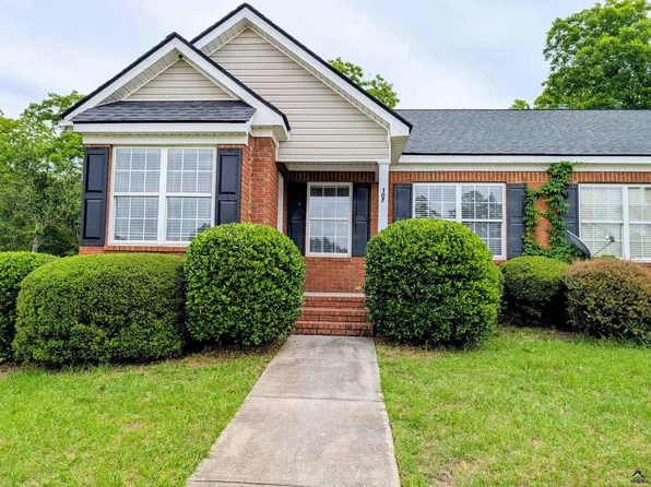 107 Northpointe Dr, Centerville, GA 31028