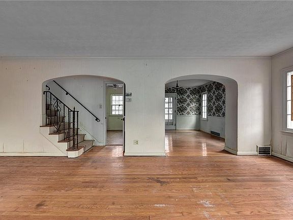 5th image of 20874 Morewood Pkwy