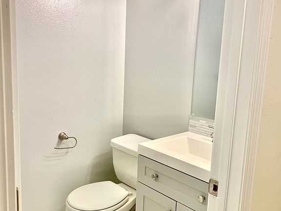 Powder Room- downstairs