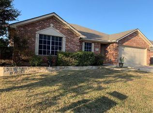 452 Cambridge Dr, Saginaw, TX 76179