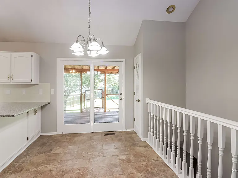 1507 Copeland Ln — Photo 3