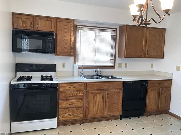 5th image of 4838 E 86th St