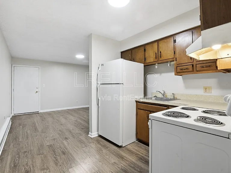176 Thistlewood Ave #6 — Photo 7