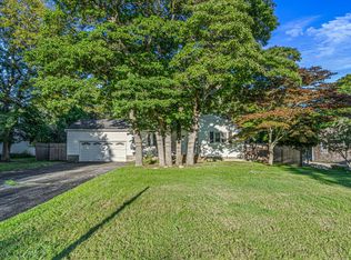 189 Belleview Ave, Center Moriches, NY 11934