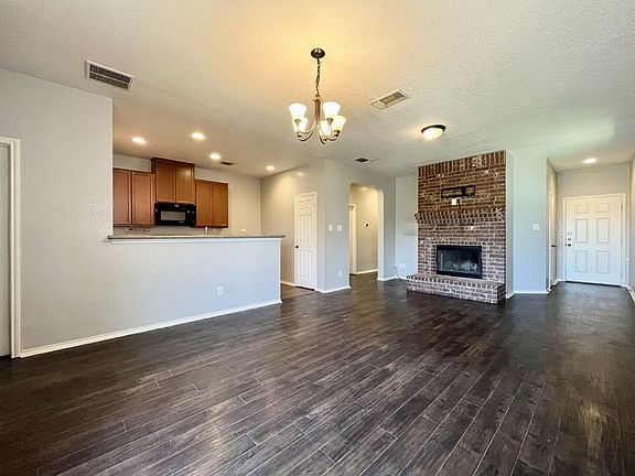 3rd image of 5122 Sunview Valley