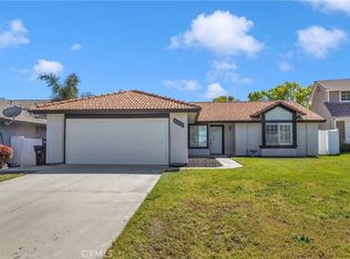 2475 W Buena Vista Dr, Rialto, CA 92377