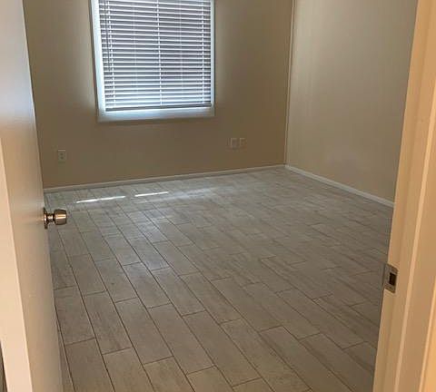 2nd bedroom (Identical to 3rd bedroom)