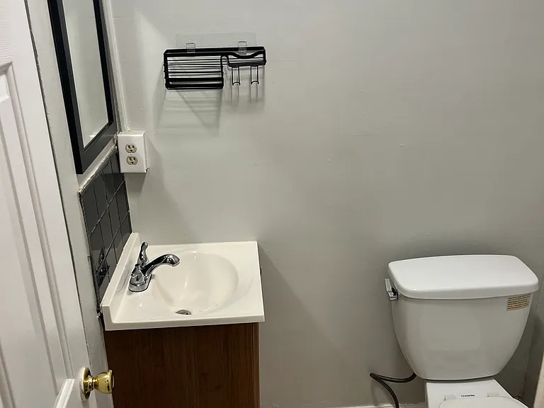 1216 E Duffy St #A — Photo 10