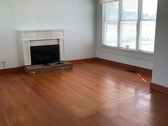 2nd image of 2219 NE 339th St