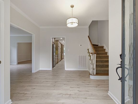 5th image of 2812 Wakefield Dr