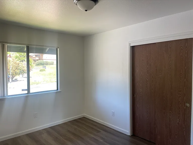 2nd Room