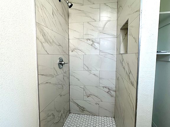 5th image of 45 N Boone St #B