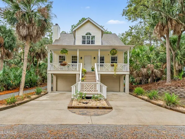 703 Sea Dragon Ln, Saint Helena Island, SC 29920
