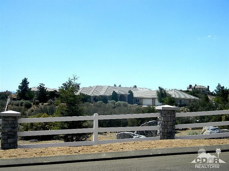 1st image of 9887 Desmond Dr