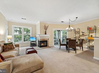 285 S Pickett St APT 301, Alexandria, VA 22304
