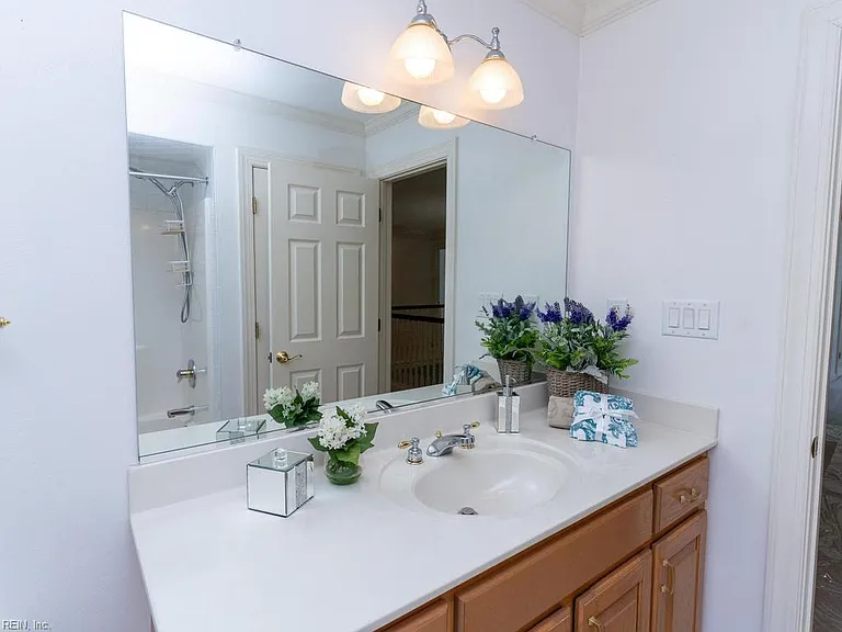 138 Greengable Way — Photo 40