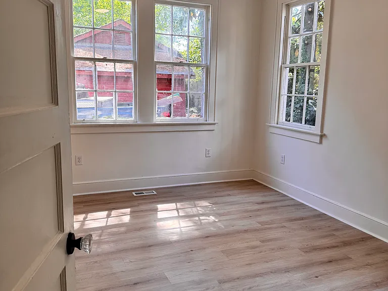 1316 Kinderway Ave — Photo 6