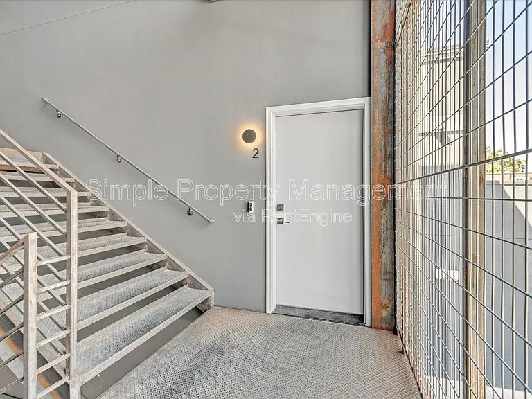 1625 NW 16th St #2 — Photo 2