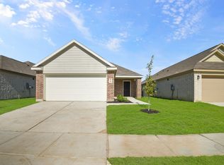 1710 Luke St, Ennis, TX 75119