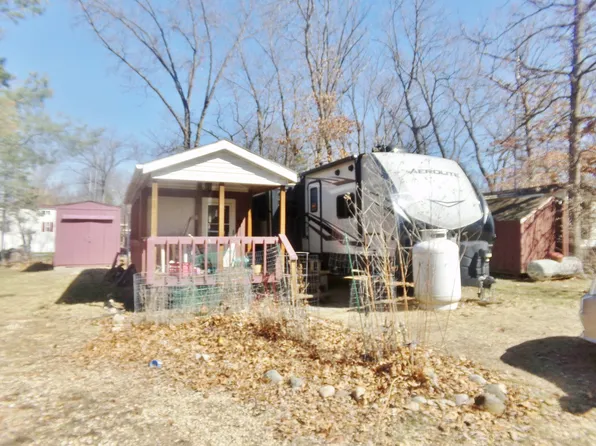 3/146 Woodhaven Lakes Trl, Sublette, IL 61367