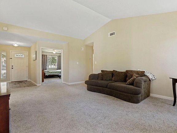 3rd image of 7311 Excalibur Cir