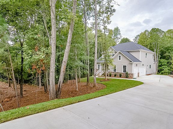 2nd image of 383 Cove Creek Loop
