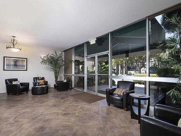 3rd image of 234 Elm St APT 204