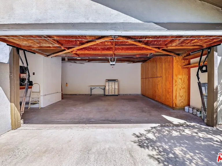 1331 Avenida De Cortez — Photo 37