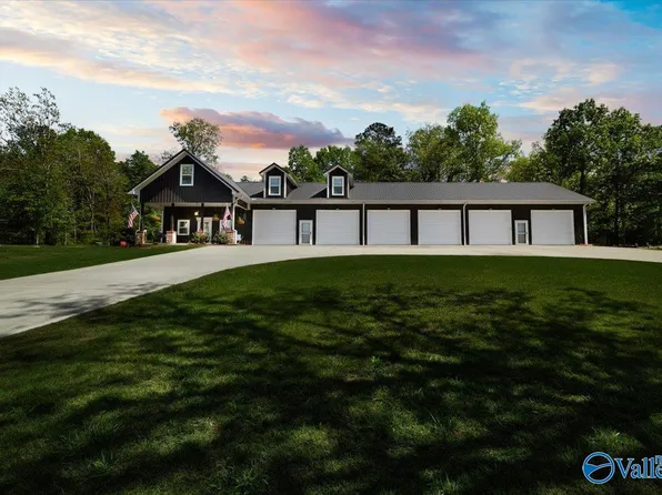 1299 Lakeshore Dr, Oneonta, AL 35121