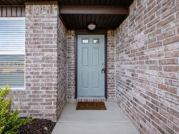 2nd image of 13009 Bell Flower Dr