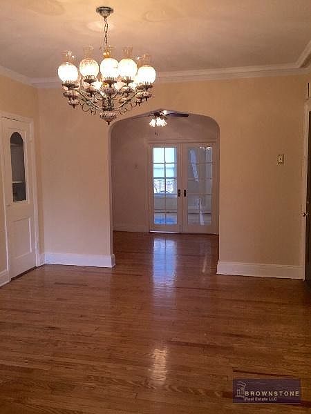 1st image of 479 Henry St APT 2