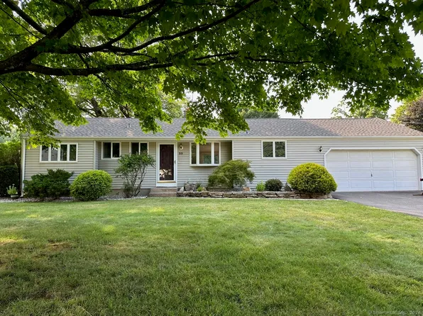 33 Hayes Road, Simsbury, CT 06081