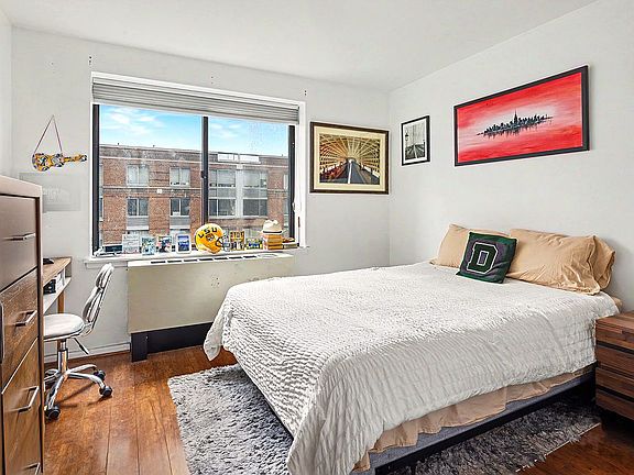3rd image of 280 Rector Pl APT 8N