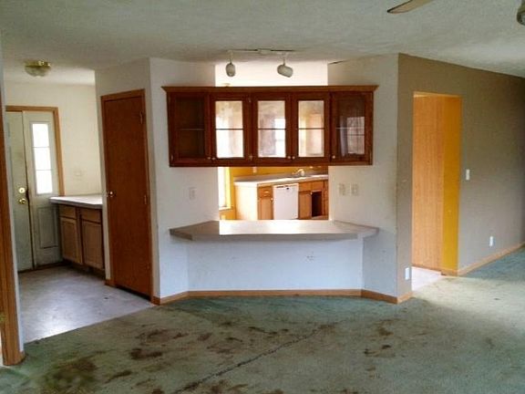 3rd image of 8163 88th St